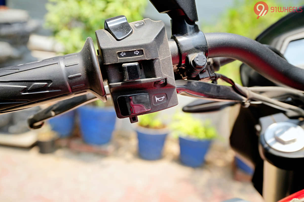 Bajaj Dominar 250 Horn Button