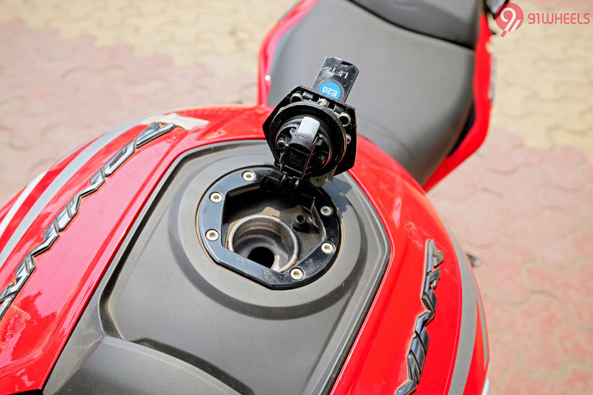 Bajaj Dominar 250 Open Fuel Lid