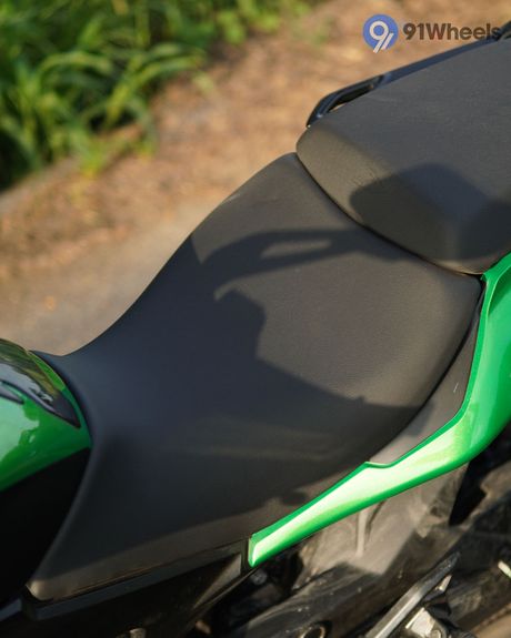 Dominar 400 Bike Seat