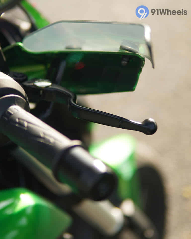 Handlebar & Console Area - 9