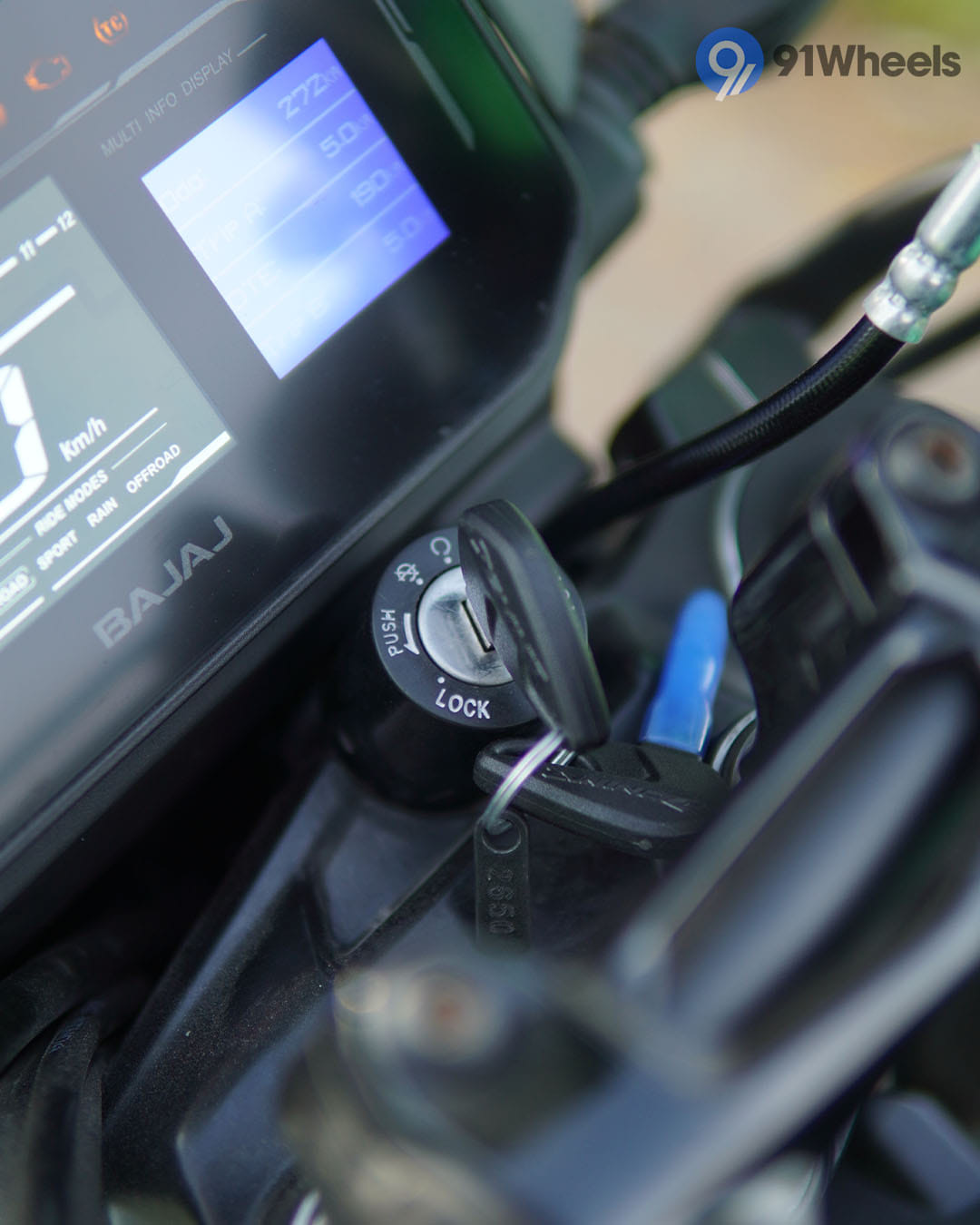 Handlebar & Console Area - 3