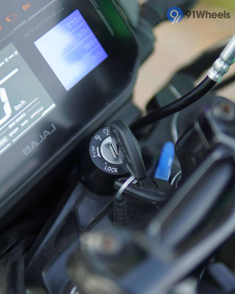 Handlebar & Console Area - 6