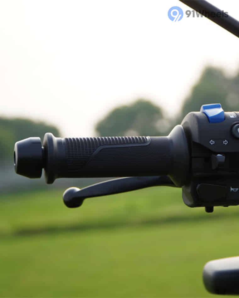 Handlebar & Console Area - 5