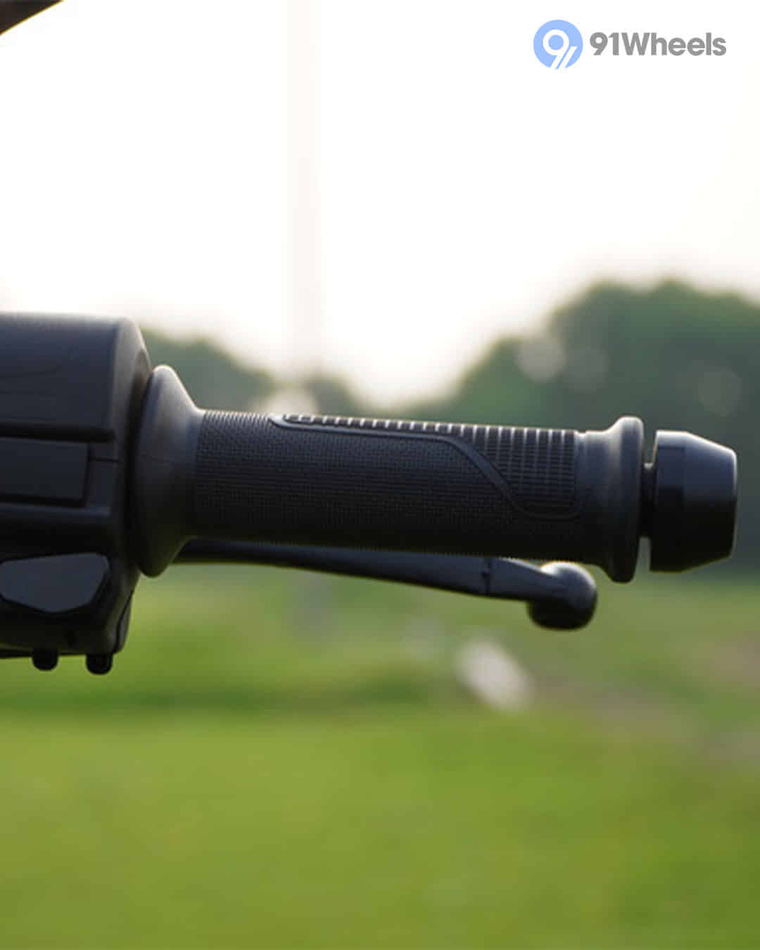 Right Side Handelbar Throttle Grip