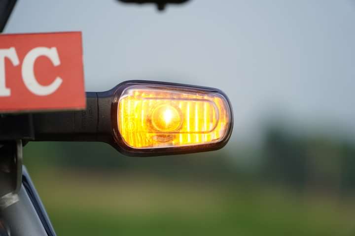 Bajaj Freedom 125 Front Turn Indicators
