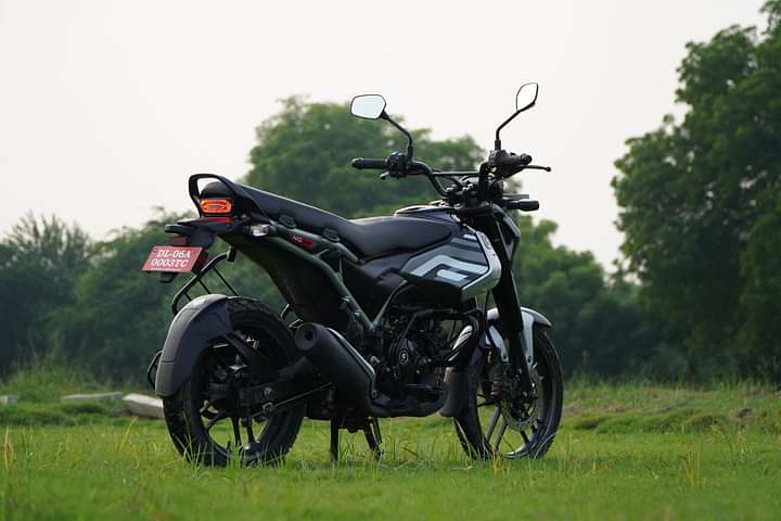 Bajaj Freedom 125 Right Rear Three Quarter