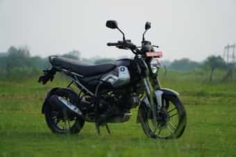 Bajaj Freedom 125 Right Front Three Quarter Bajaj Freedom 125 Right Front Three Quarter