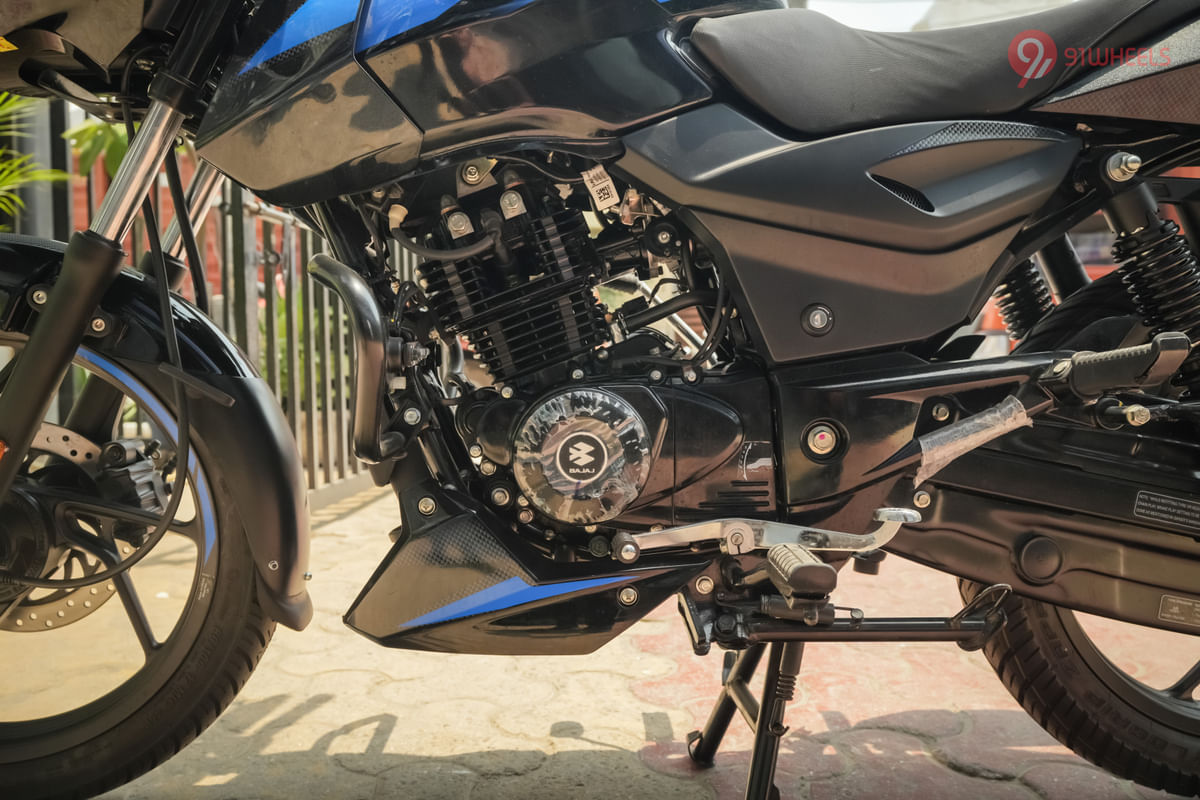 Bajaj Pulsar 125 Battery Compartment