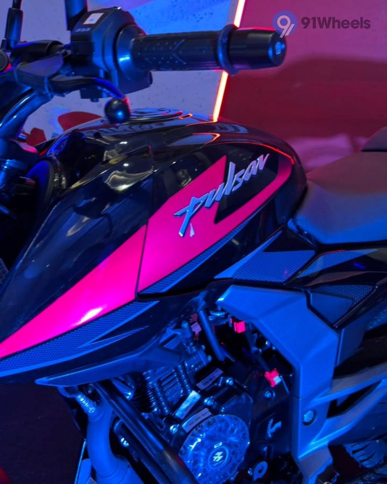 Handlebar & Console Area - 4