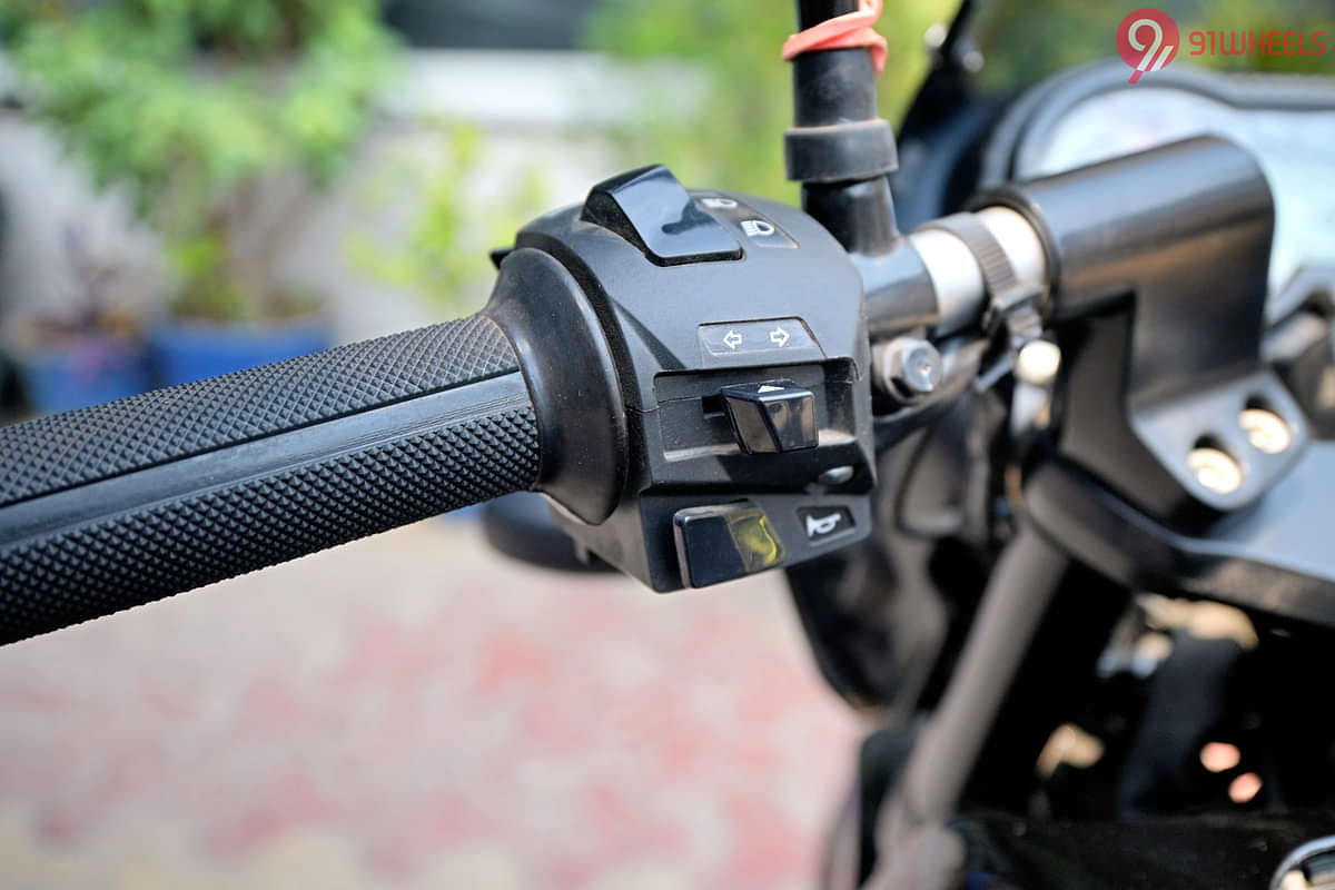 Bajaj Pulsar 125 Left Side Multifunction Switchgear