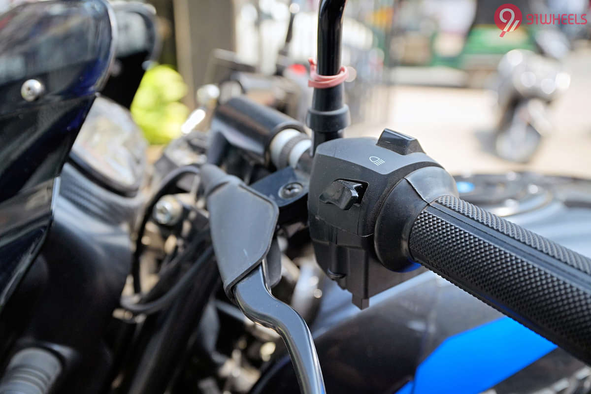 Bajaj Pulsar 125 High Beam Low Beam Switch