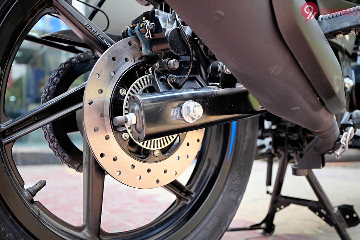 Bajaj Pulsar 150 Twin Disc Rear Disc Brake