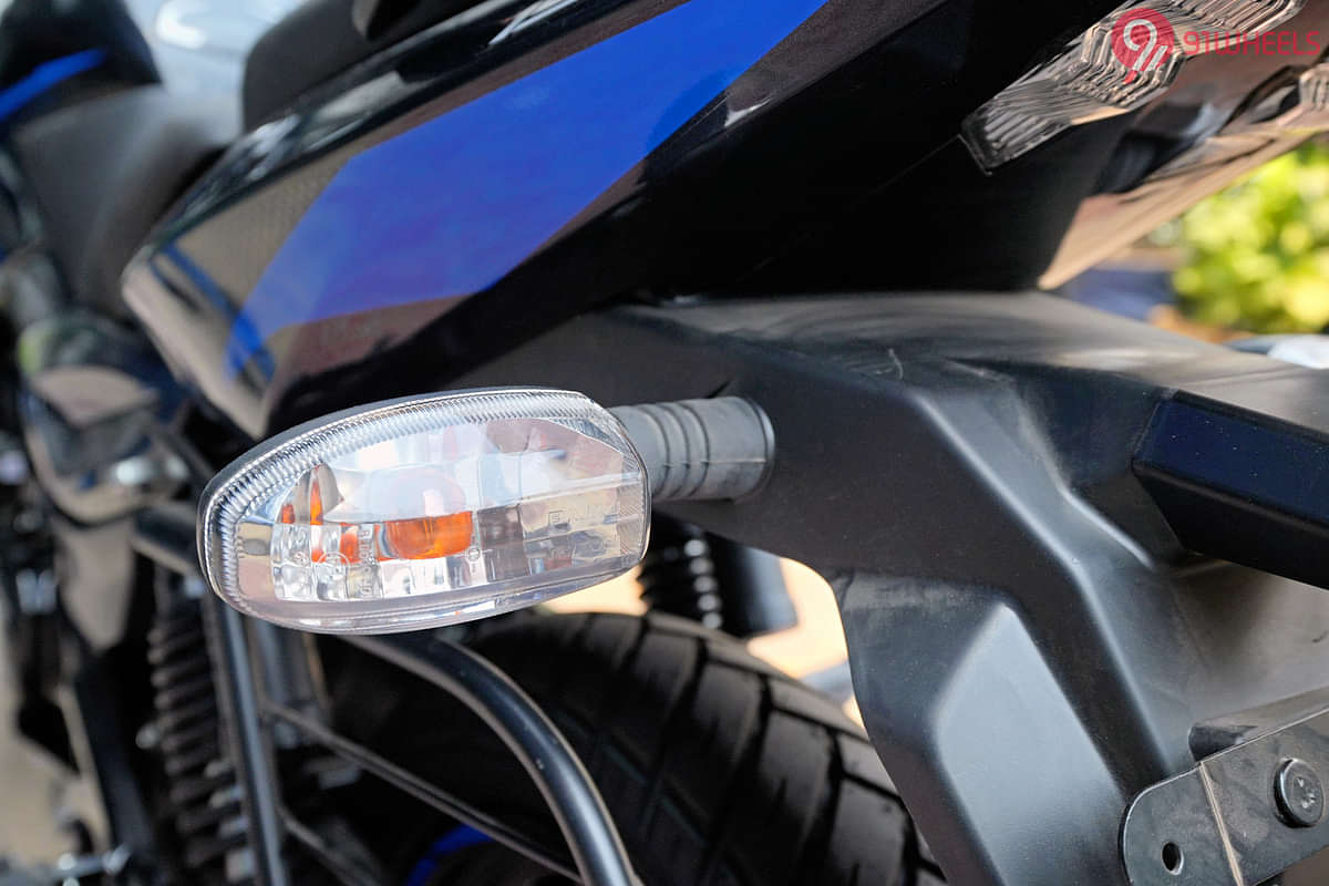 Bajaj Pulsar 150 Twin Disc Rear Turn Indicators