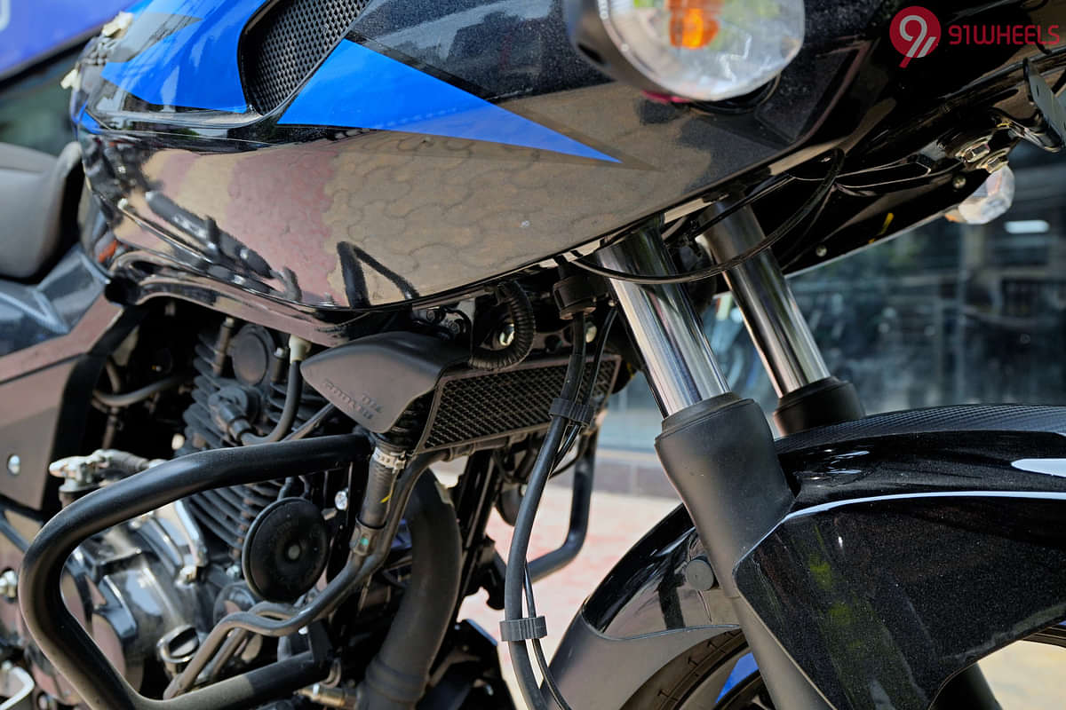 Bajaj Pulsar 220F Front Suspension