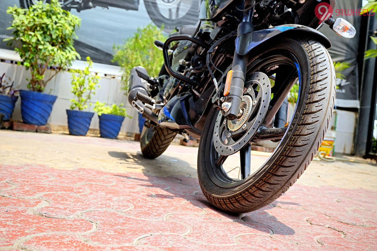 Bajaj Pulsar 220F Front Tyre