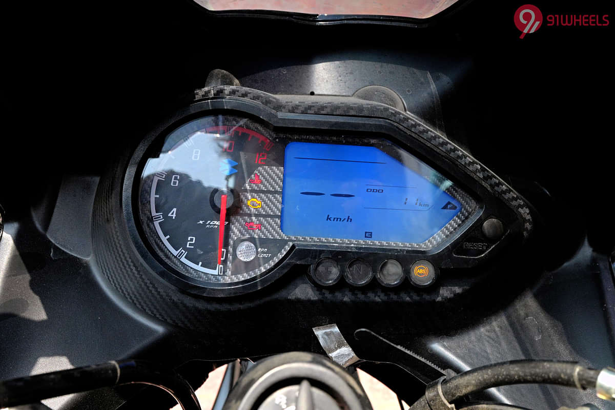 Bajaj Pulsar 220F Tachometer