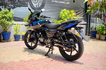 Bajaj Pulsar 220F Left Rear Three Quarter Bajaj Pulsar 220F Left Rear Three Quarter