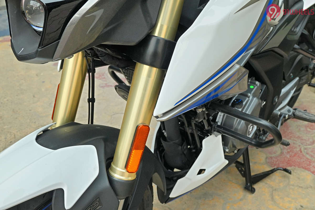 Bajaj Pulsar  N250 Front Suspension