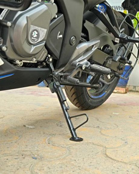 Pulsar N250 Side stand