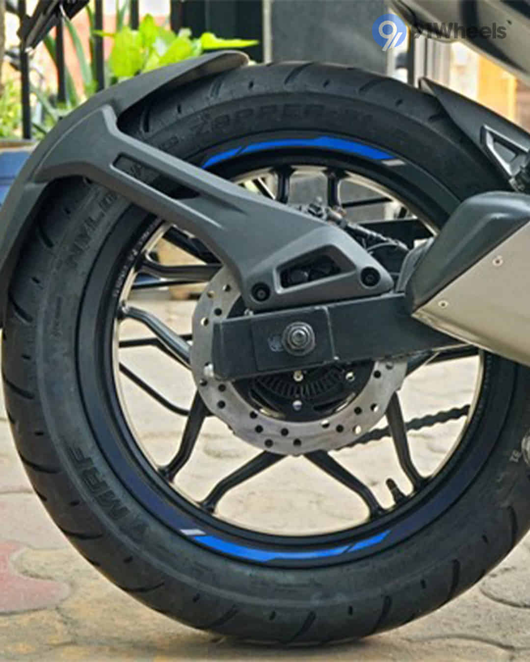 Bajaj Pulsar  N250 image