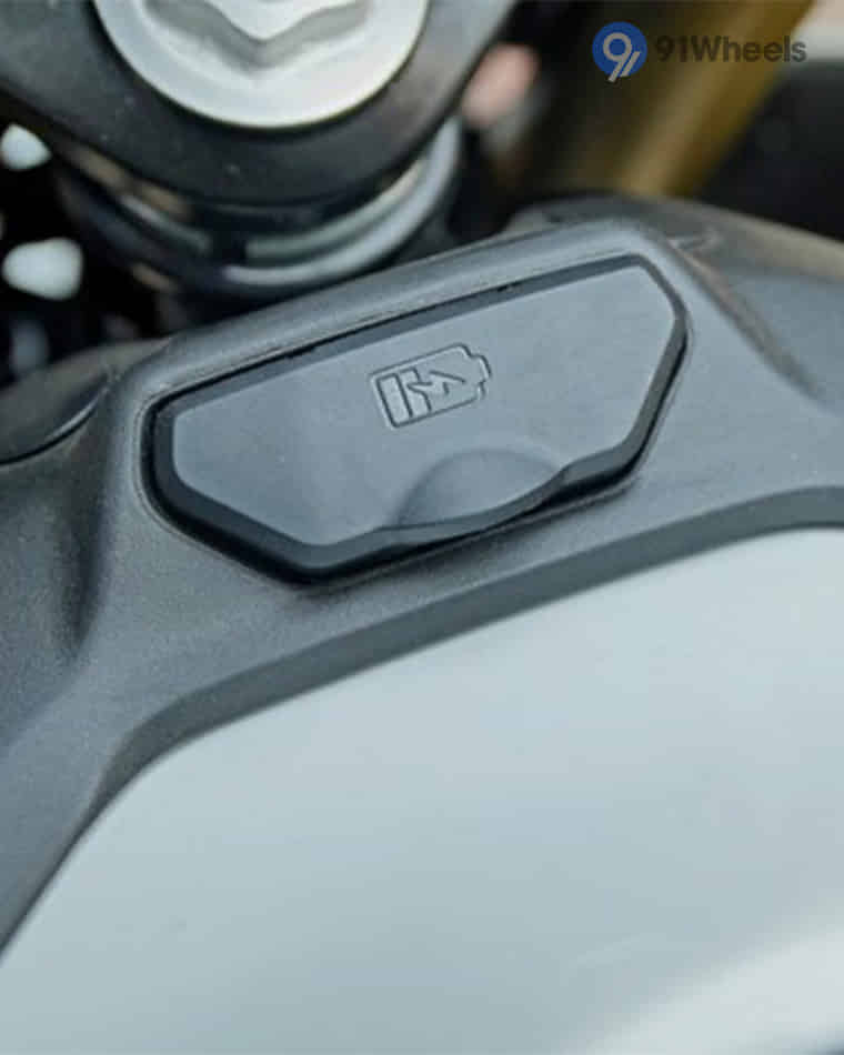 Handlebar & Console Area - 13