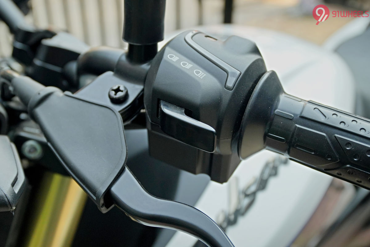 Bajaj Pulsar  N250 High Beam Low Beam Switch