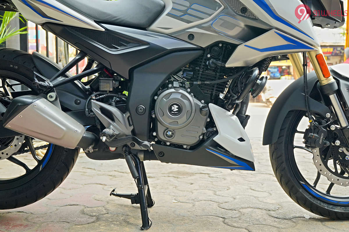 Bajaj Pulsar  N250 Engine From Right