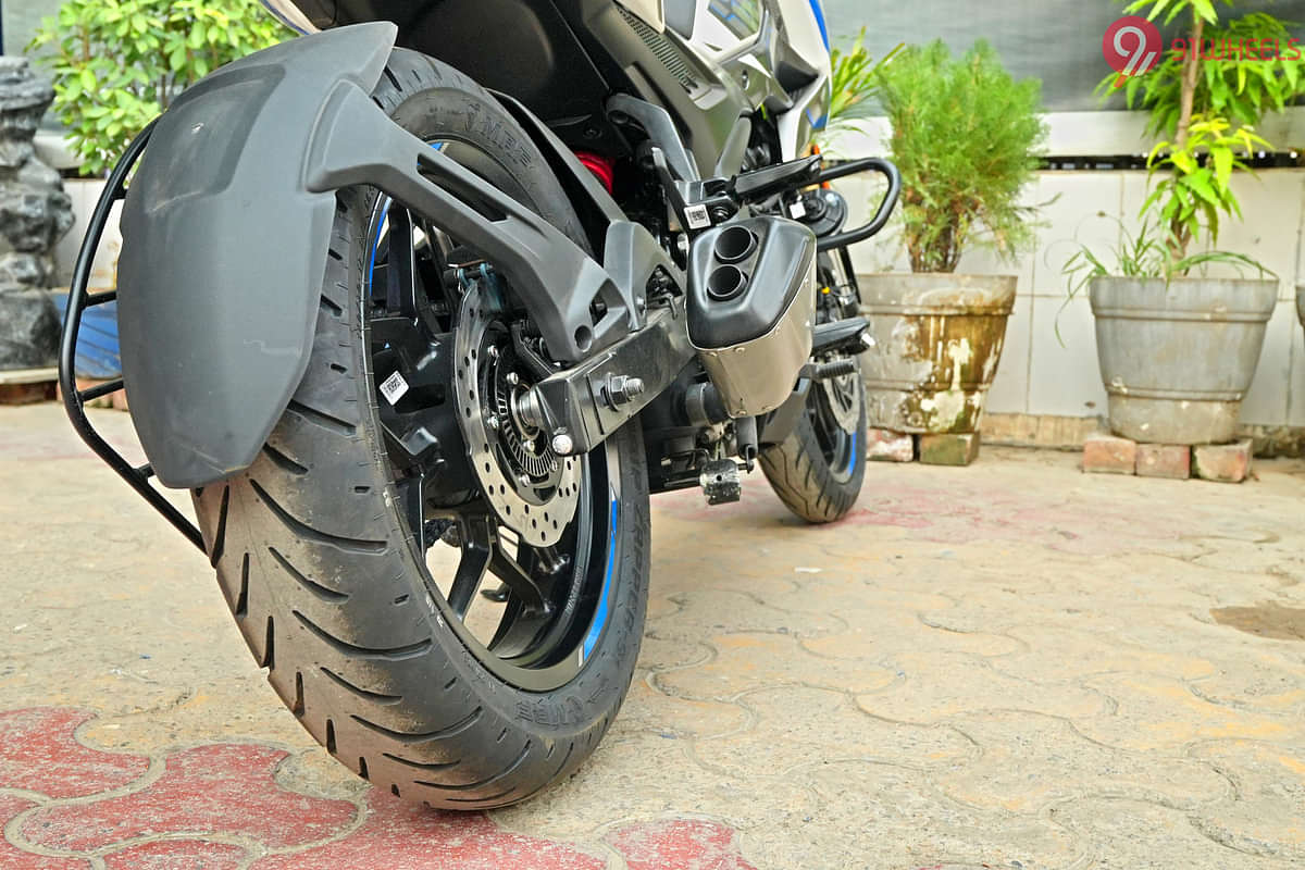 Bajaj Pulsar  N250 Rear Tyre
