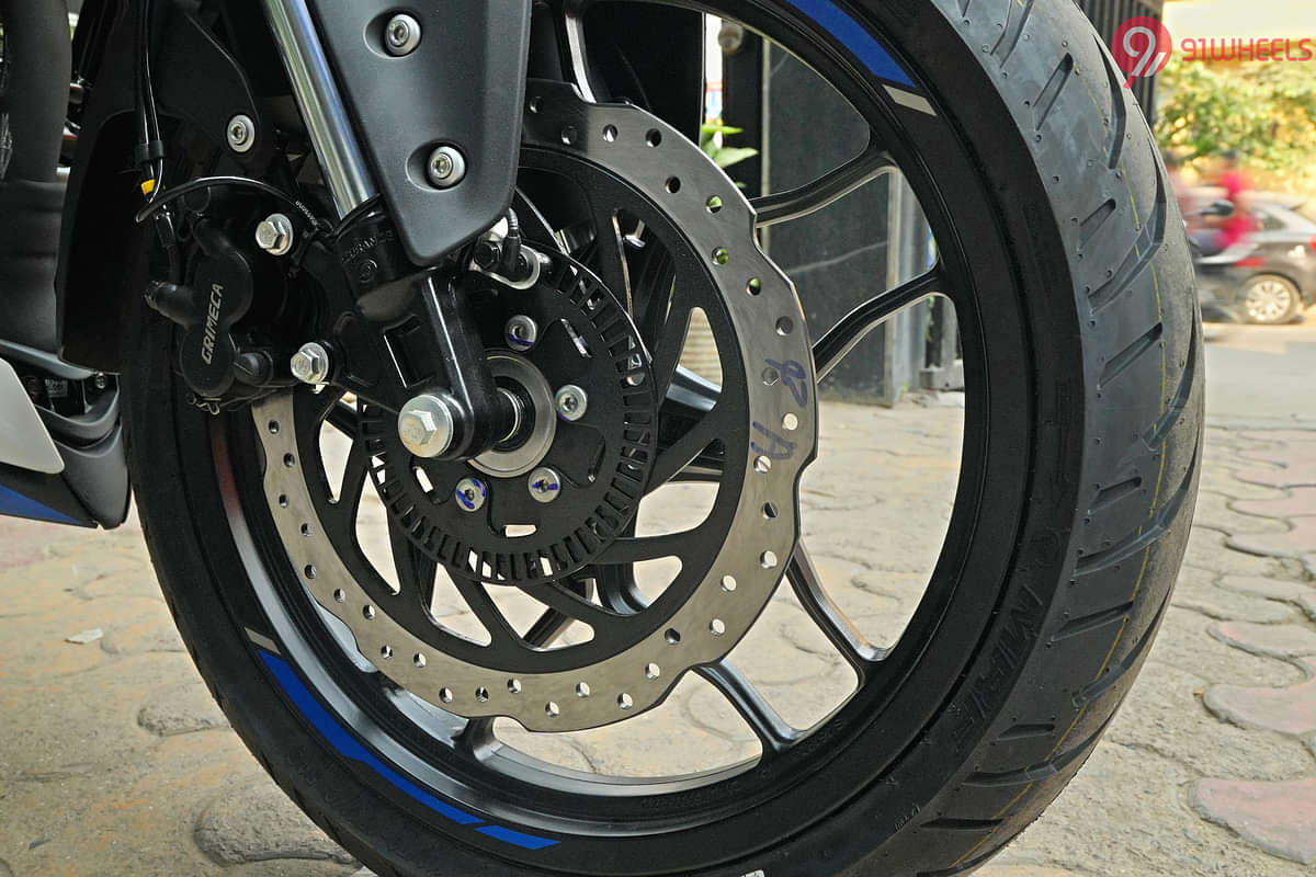 Bajaj Pulsar  N250 Front Disc Brake