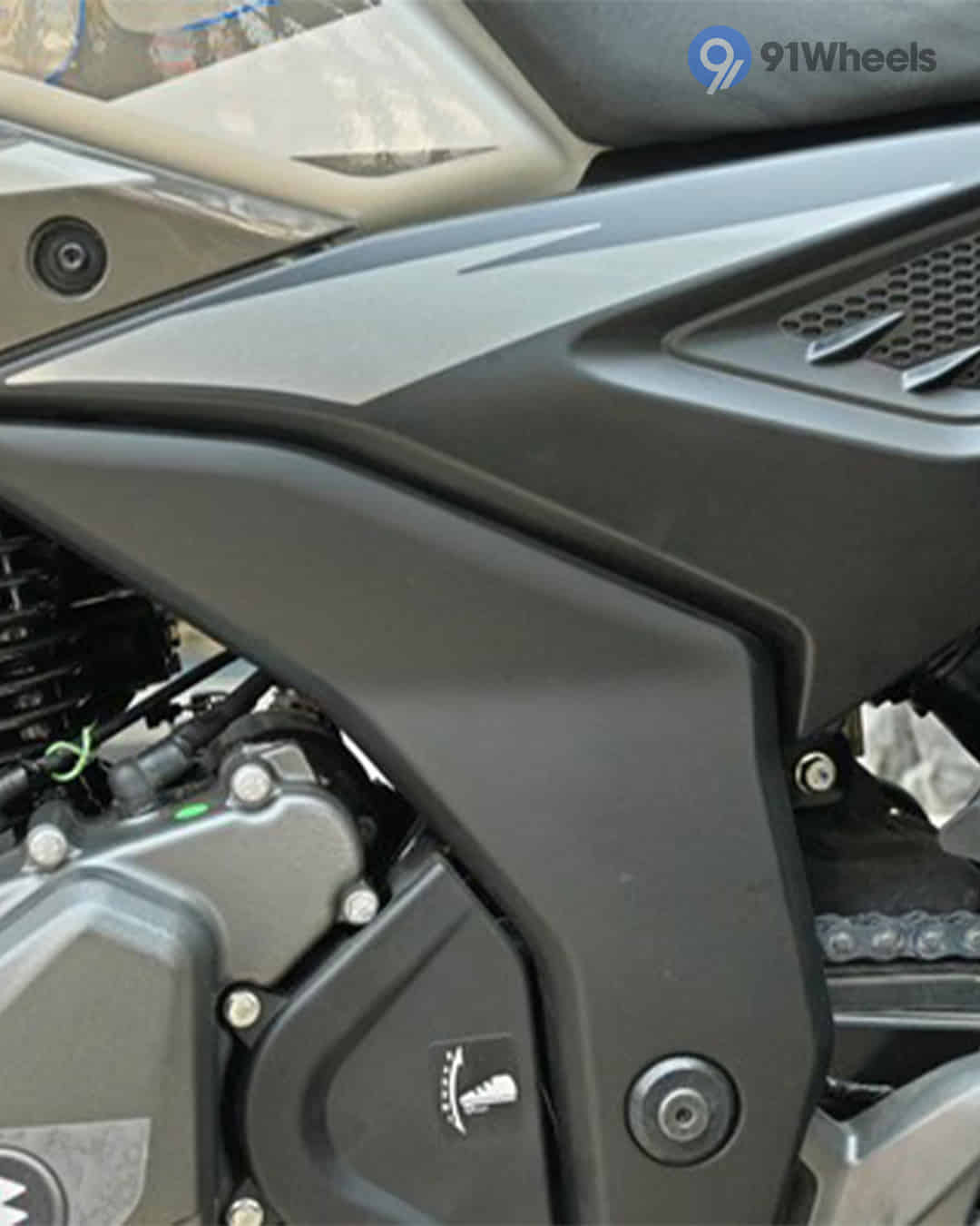 Bajaj Pulsar  N250 image