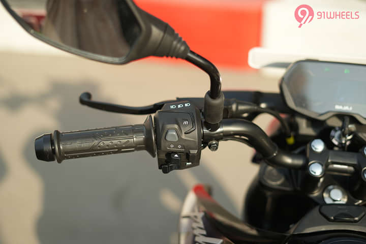 Bajaj Pulsar N125 Left Side Handelbar Grip