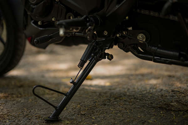 Bajaj Pulsar N150 Side stand