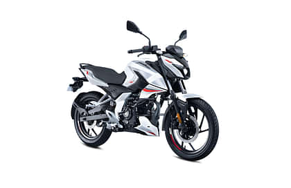 Bajaj Pulsar N150 Right Front Three Quarter