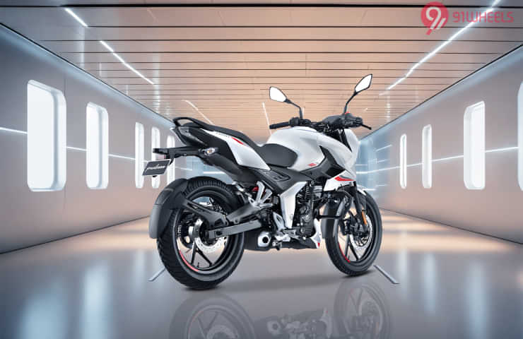 Bajaj Pulsar N150 2023-2025 Right Rear Three Quarter Bajaj Pulsar N150 2023-2025 Right Rear Three Quarter