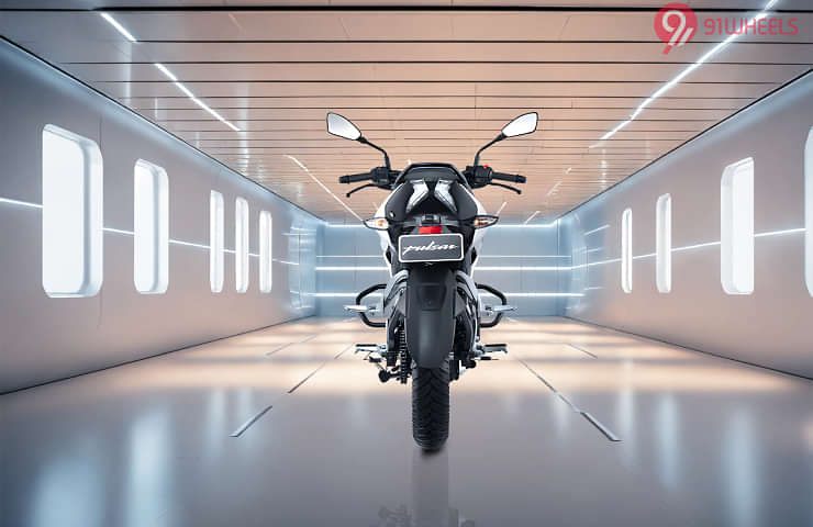 Bajaj Pulsar N150 2023-2025 Rear View