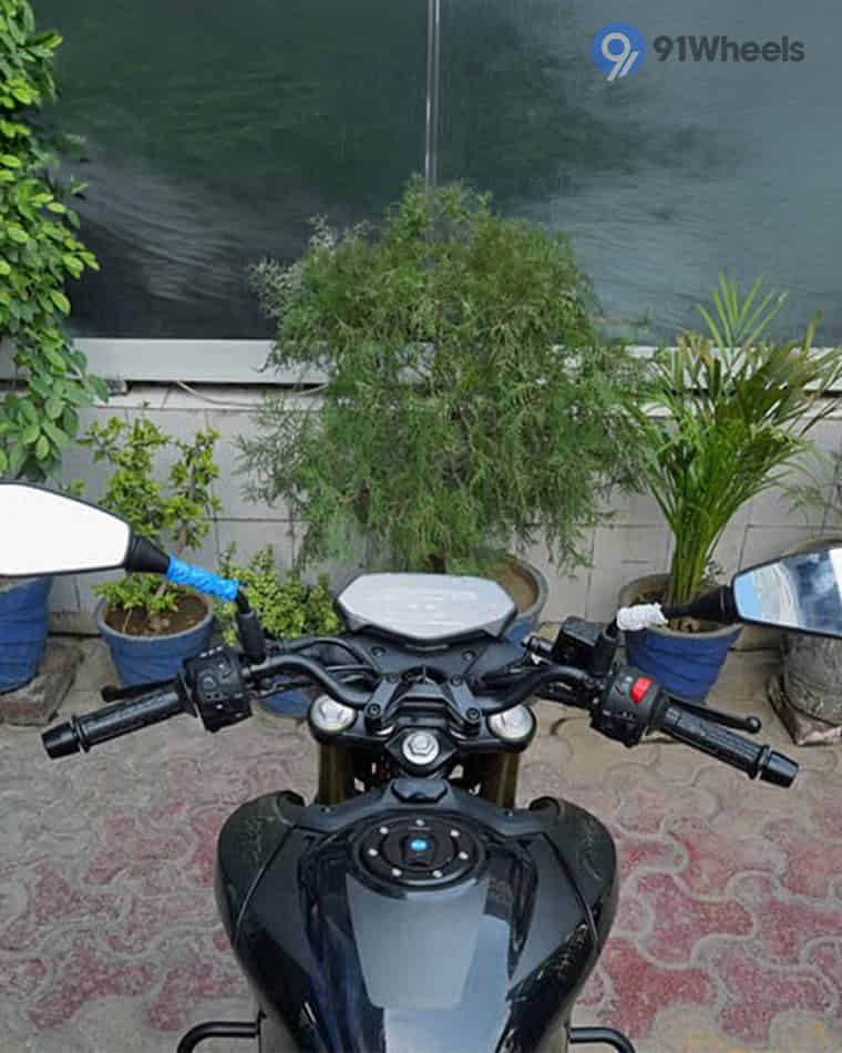 Handlebar & Console Area - 2