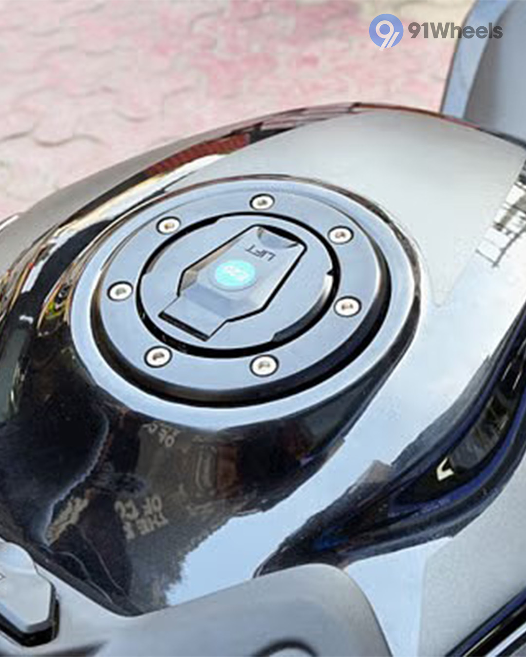 Bajaj Pulsar N160 image