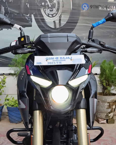 Pulsar N160 Head Light