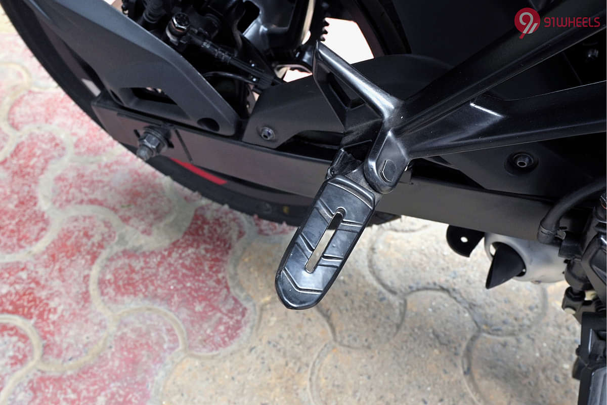 Bajaj Pulsar N160 Pillion Footrest