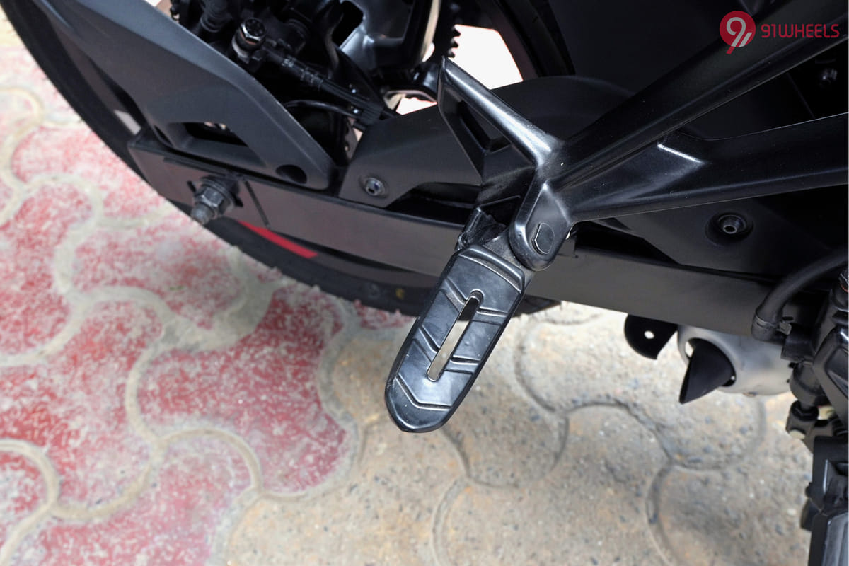 Bajaj Pulsar N160 Pillion Footrest Bajaj Pulsar N160 Pillion Footrest