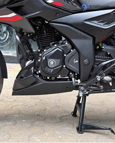 Pulsar N160 Engine From Left