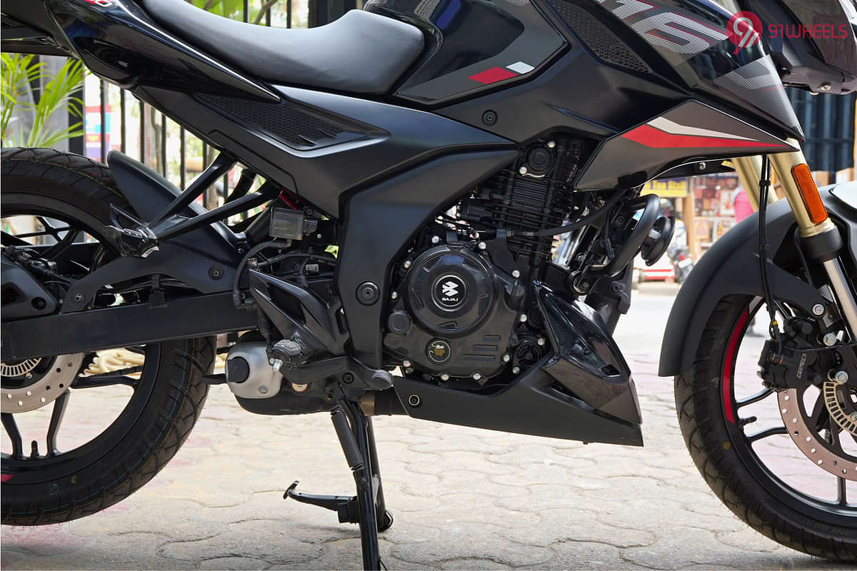 Bajaj Pulsar N160 Battery Compartment
