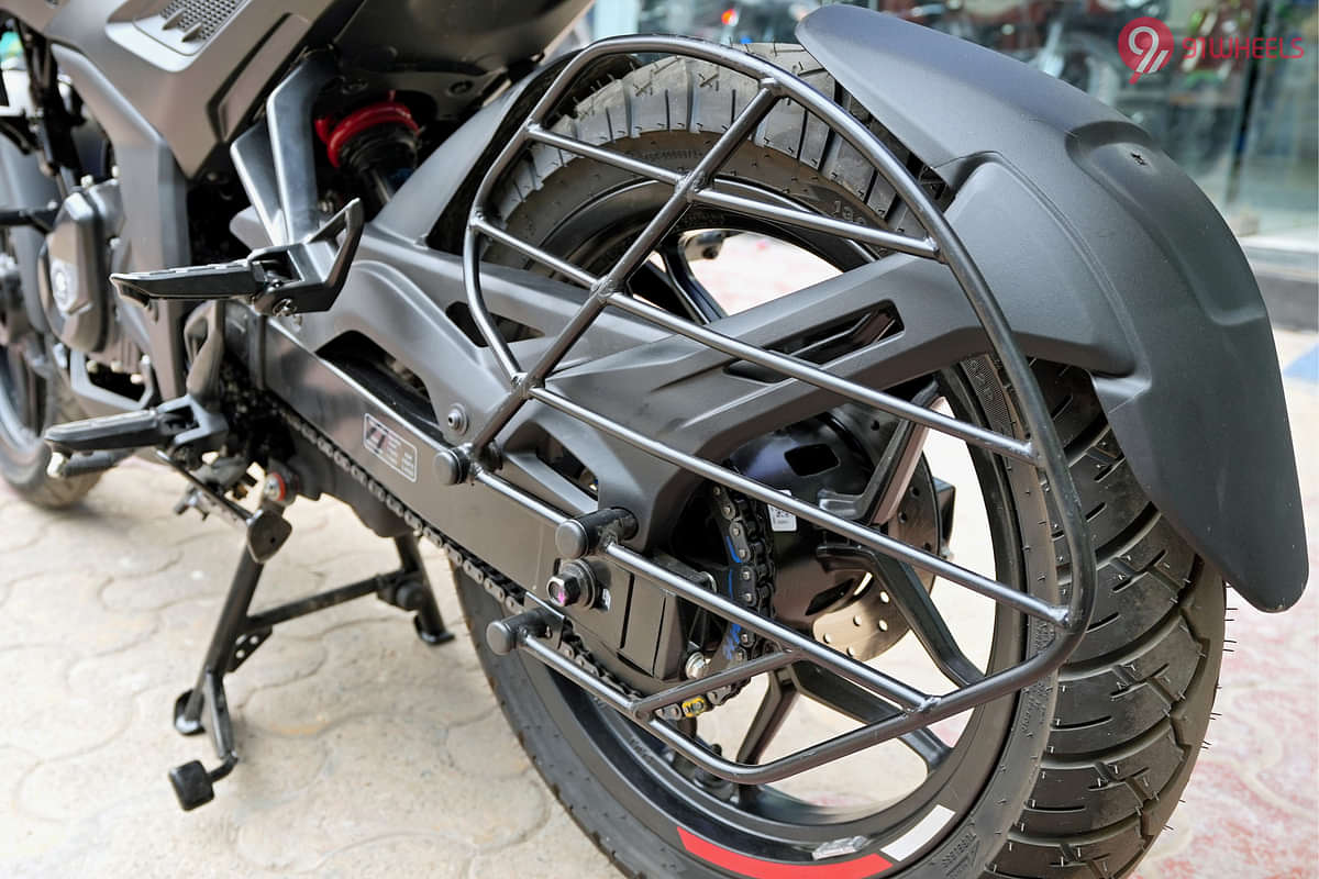 Bajaj Pulsar N160 Chain Cover