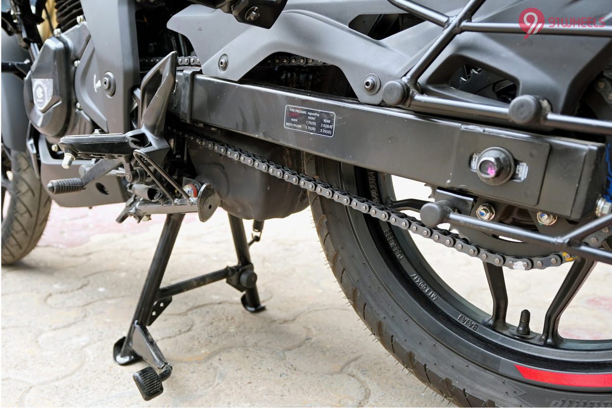 Bajaj Pulsar N160 Drive Chain And Sprocket Bajaj Pulsar N160 Drive Chain And Sprocket