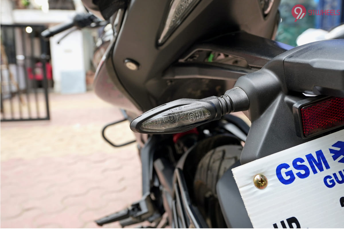 Bajaj Pulsar N160 Rear Turn Indicators Bajaj Pulsar N160 Rear Turn Indicators
