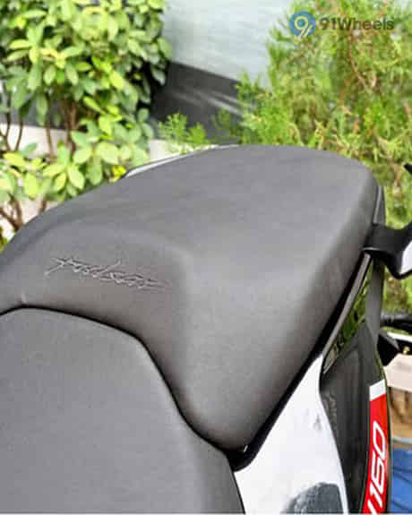 Pulsar N160 Pillion Seat