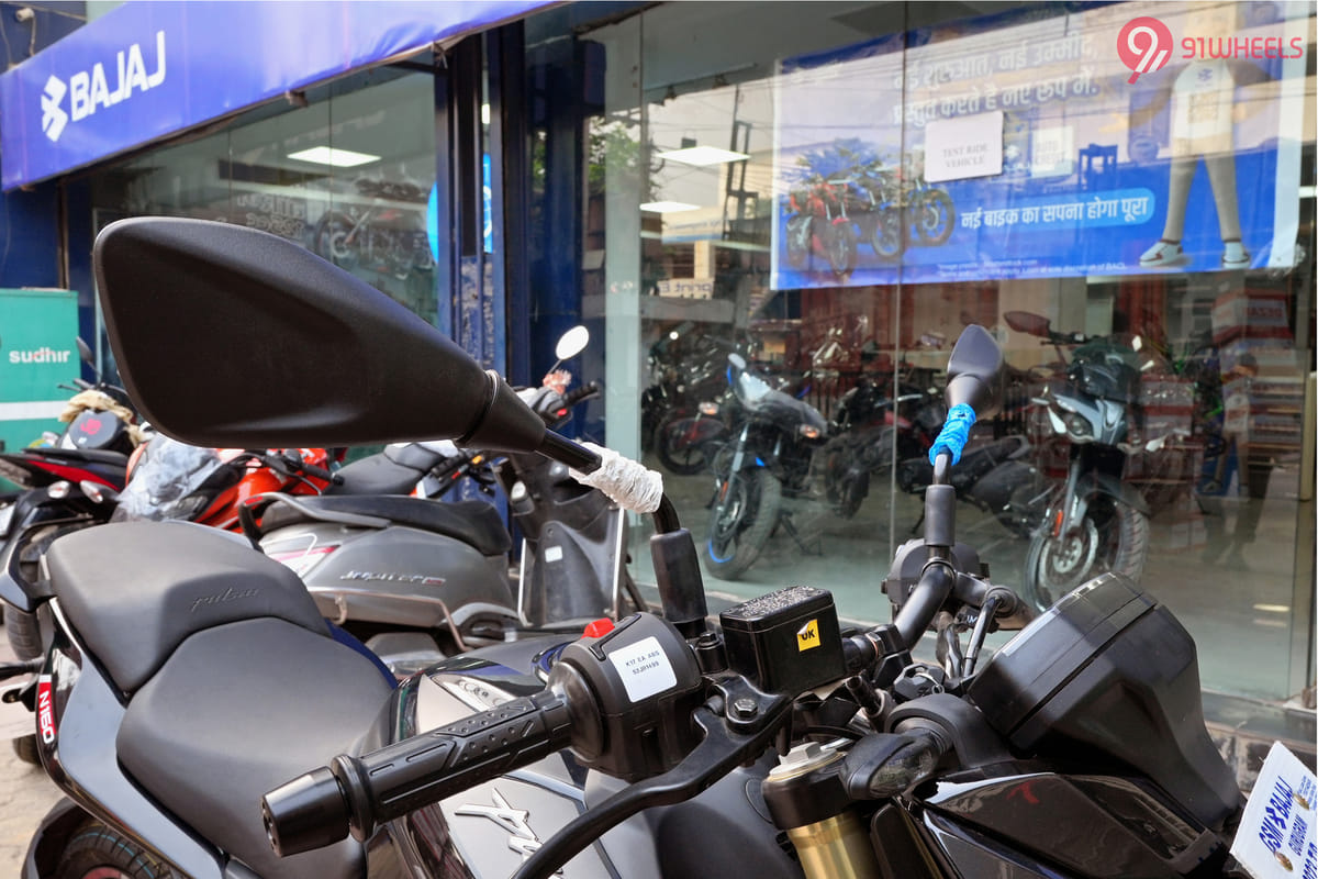 Bajaj Pulsar N160 Rear View Mirror Bajaj Pulsar N160 Rear View Mirror