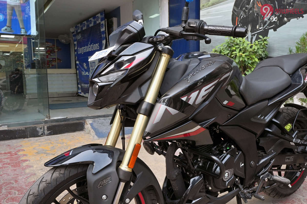 Bajaj Pulsar N160 Side Fairing