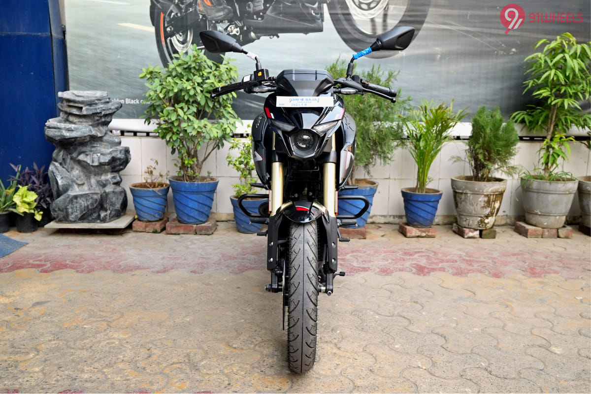 Bajaj Pulsar N160 Front View Bajaj Pulsar N160 Front View
