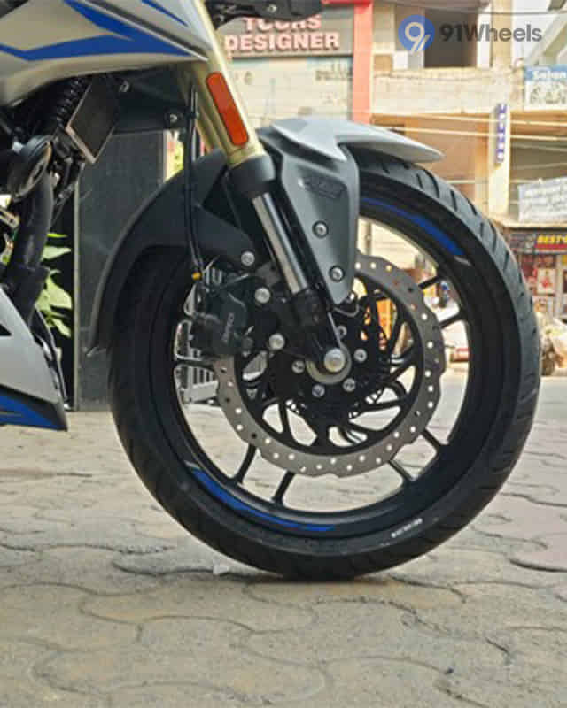 Pulsar N160 Front WHeel
